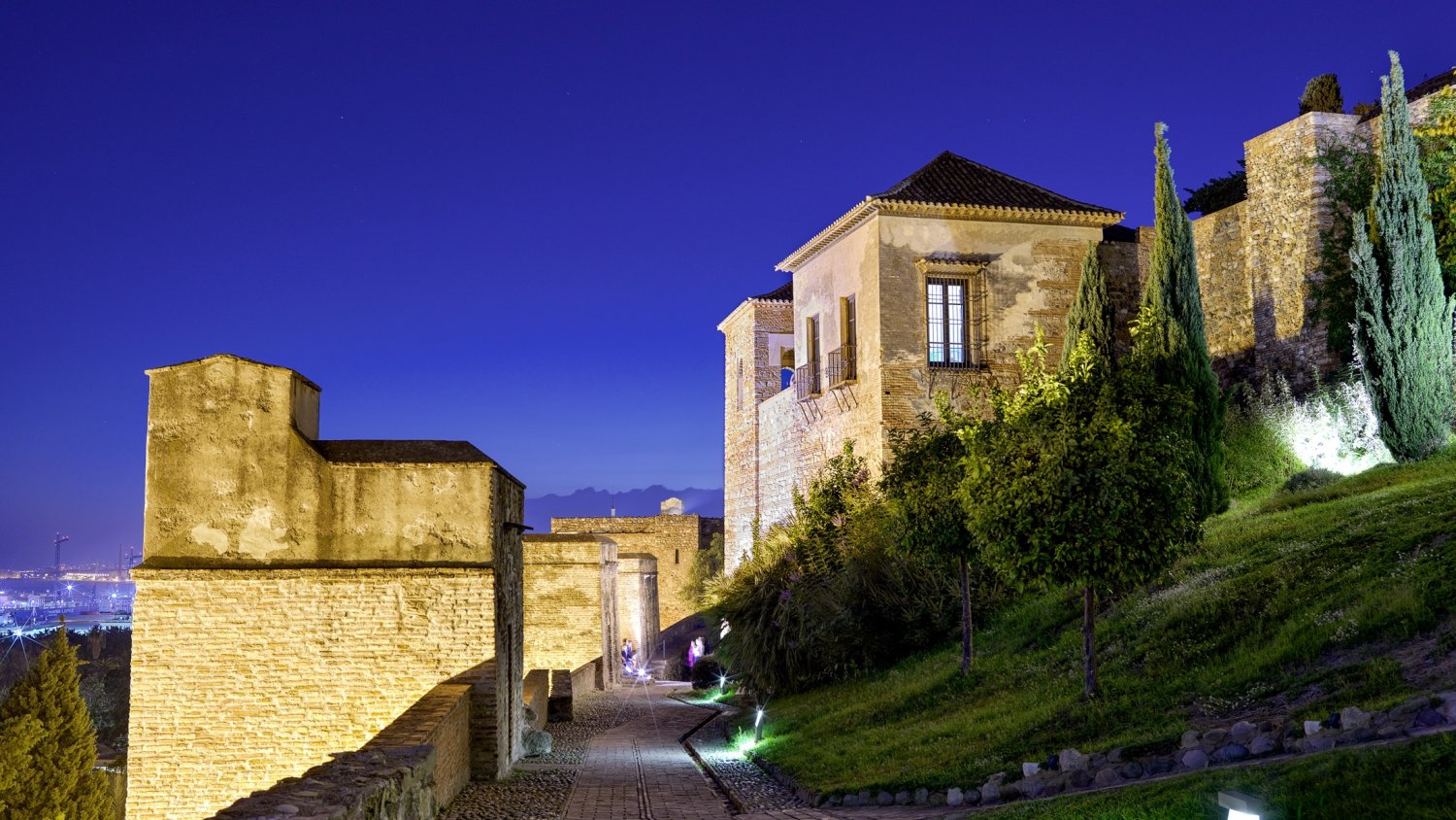 La Alcazaba y Gibralfaro de Málaga ofrecen visitas virtuales en ocho idiomas a través de su web
