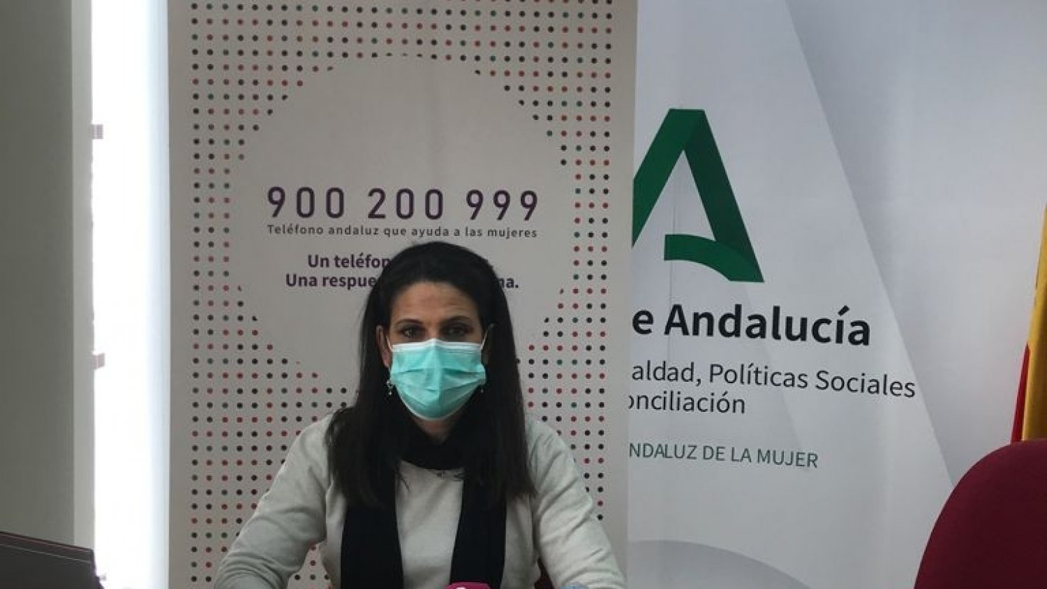 El teléfono de la Mujer estrena nueva imagen tras un año con un 32% más de llamadas en Málaga