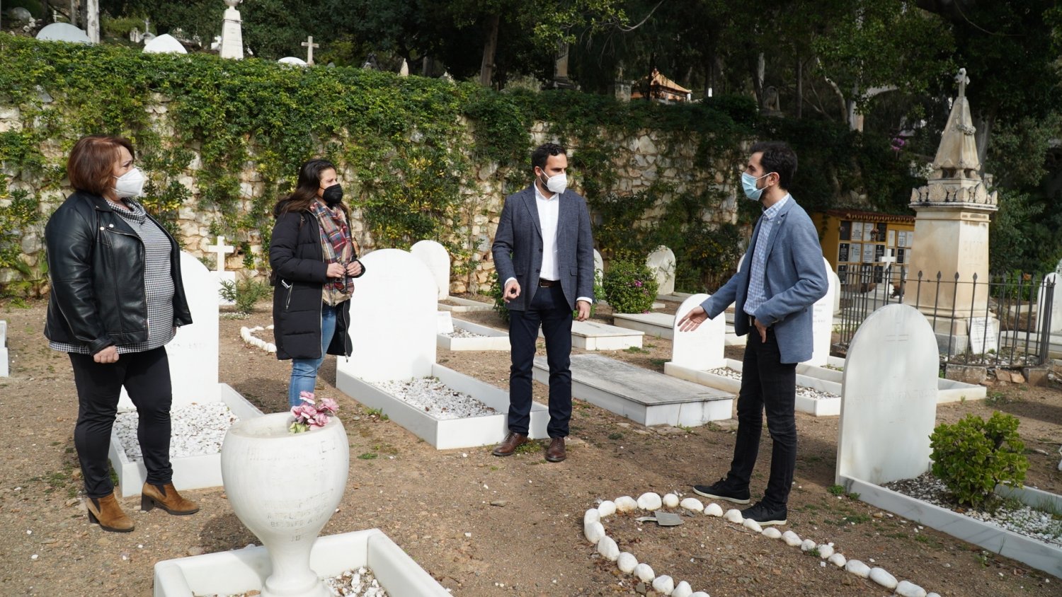 Pérez pide que el Ayuntamiento de Málaga pase a formar parte del Patronato del Cementerio Inglés