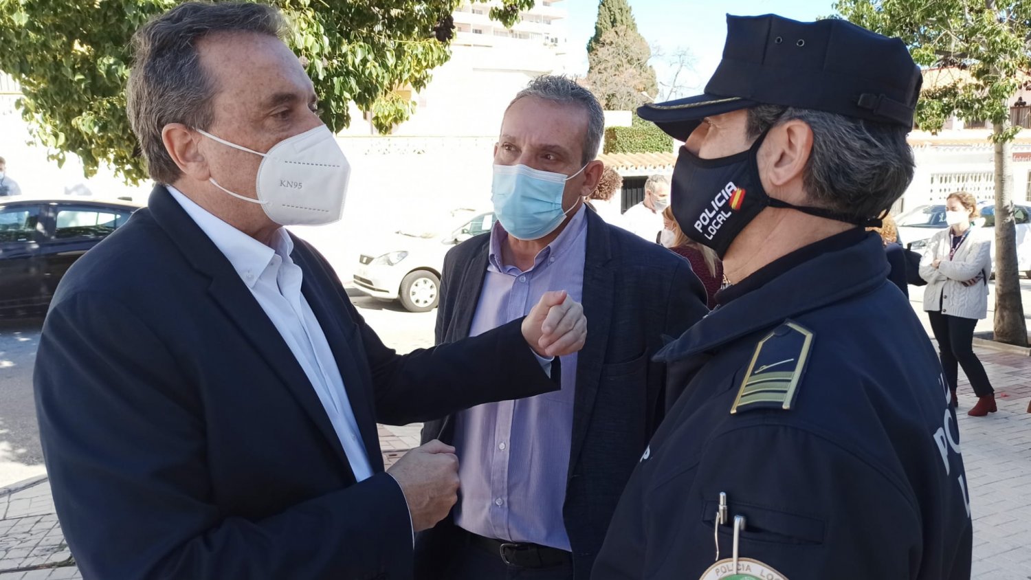Torremolinos refuerza la vigilancia de la movilidad con Málaga ante el cierre de la actividad no esencial