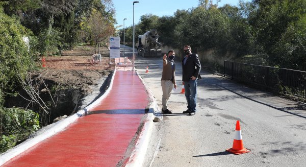 Marbella dota de seguridad a la zona sur de Nagüeles con la instalación de nuevo acerado e iluminación