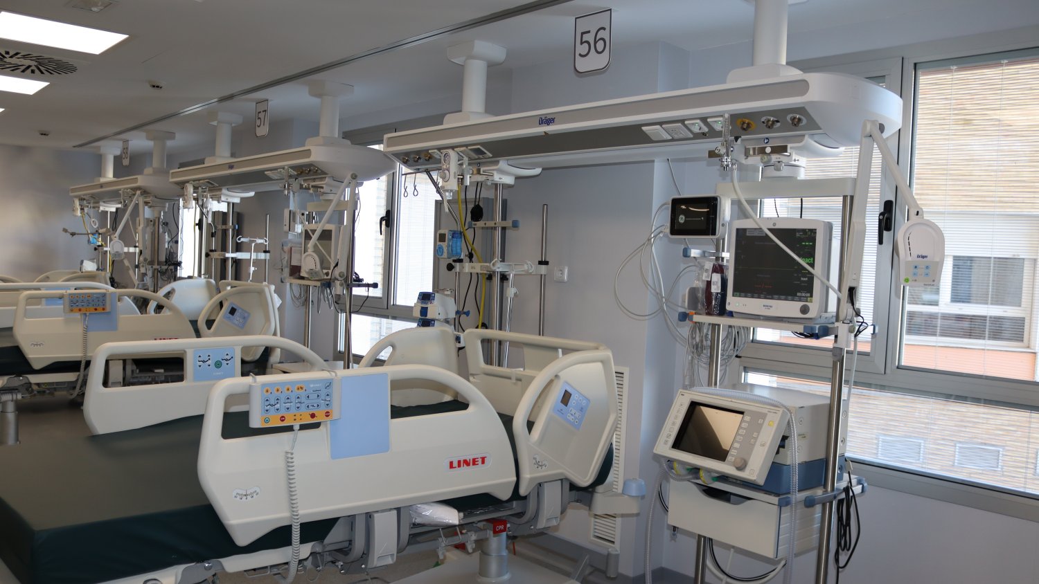 La UCI del Hospital Regional de Málaga aumenta en un 40% su capacidad tras su ampliación