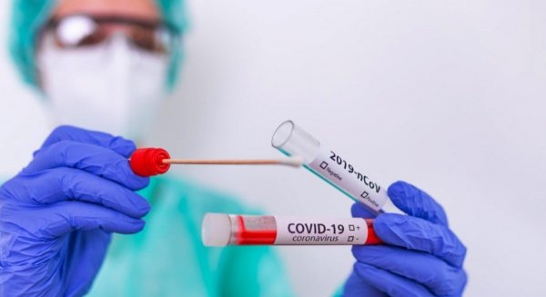 Nueva subida de contagios en Málaga con ocho fallecidos  y casi 1.700 nuevos positivos por PCR