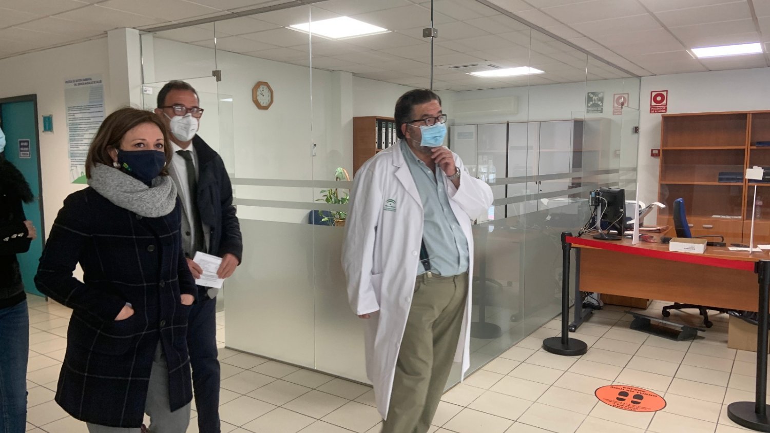 Patricia Navarro visita las obras del “circuito COVID” en el centro de salud Miraflores de los Ángeles