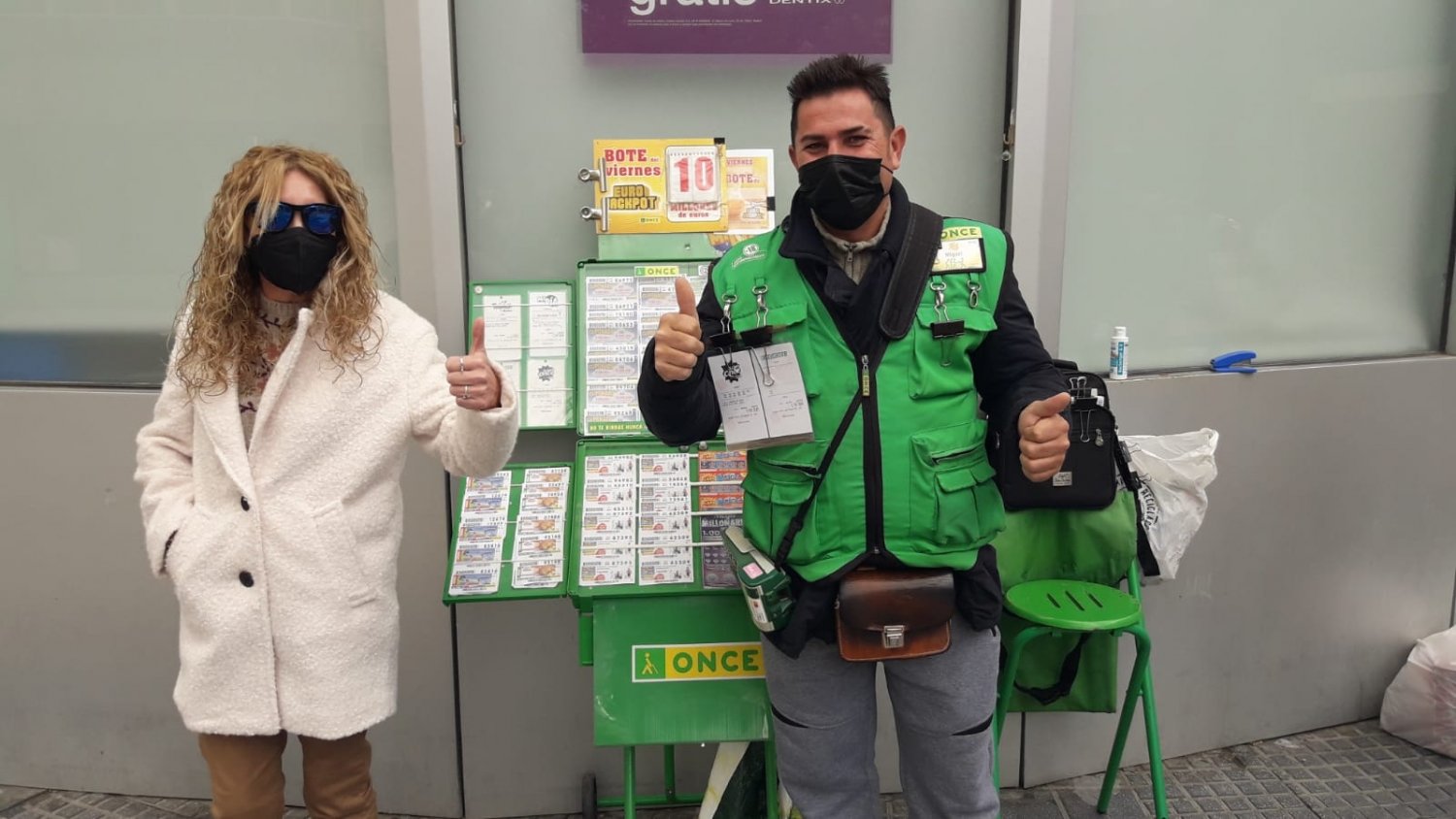 La ONCE reparte 210.000 euros entre seis vecinos de Vélez-Málaga