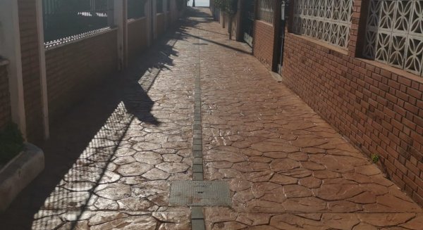 Finalizan las mejoras en infraestructuras y servicio en las calles de Torre de Benagalbón
