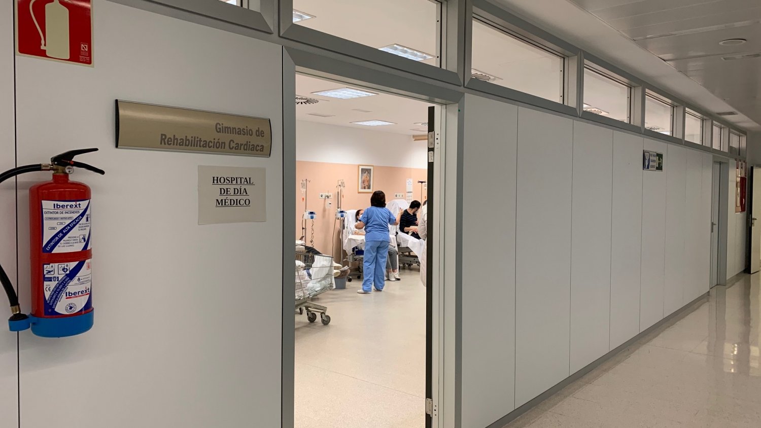 El Clínico habilita el gimnasio de rehabilitación cardiaca como hospital de día para el ingreso de pacientes