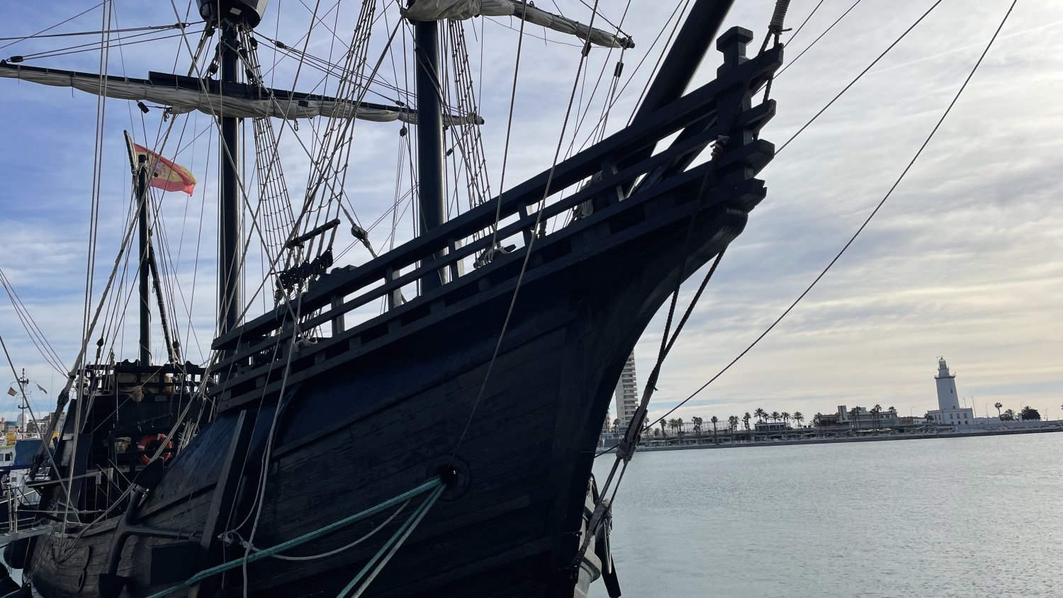 El navío histórico Nao Victoria prolonga su estancia en Málaga