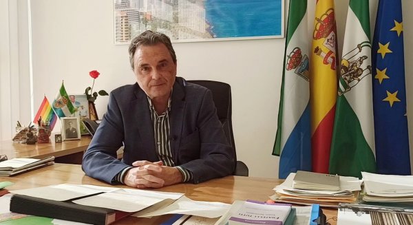 El alcalde de Torremolinos llama a la “responsabilidad extrema” ante el aumento de contagios en Andalucía