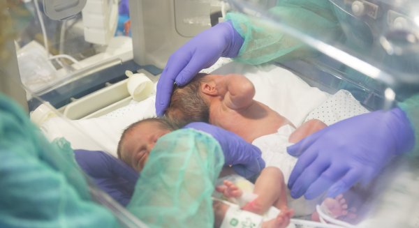 La unidad de Neonatología del Hospital Regional de Málaga consigue la certificación de calidad en nivel óptimo