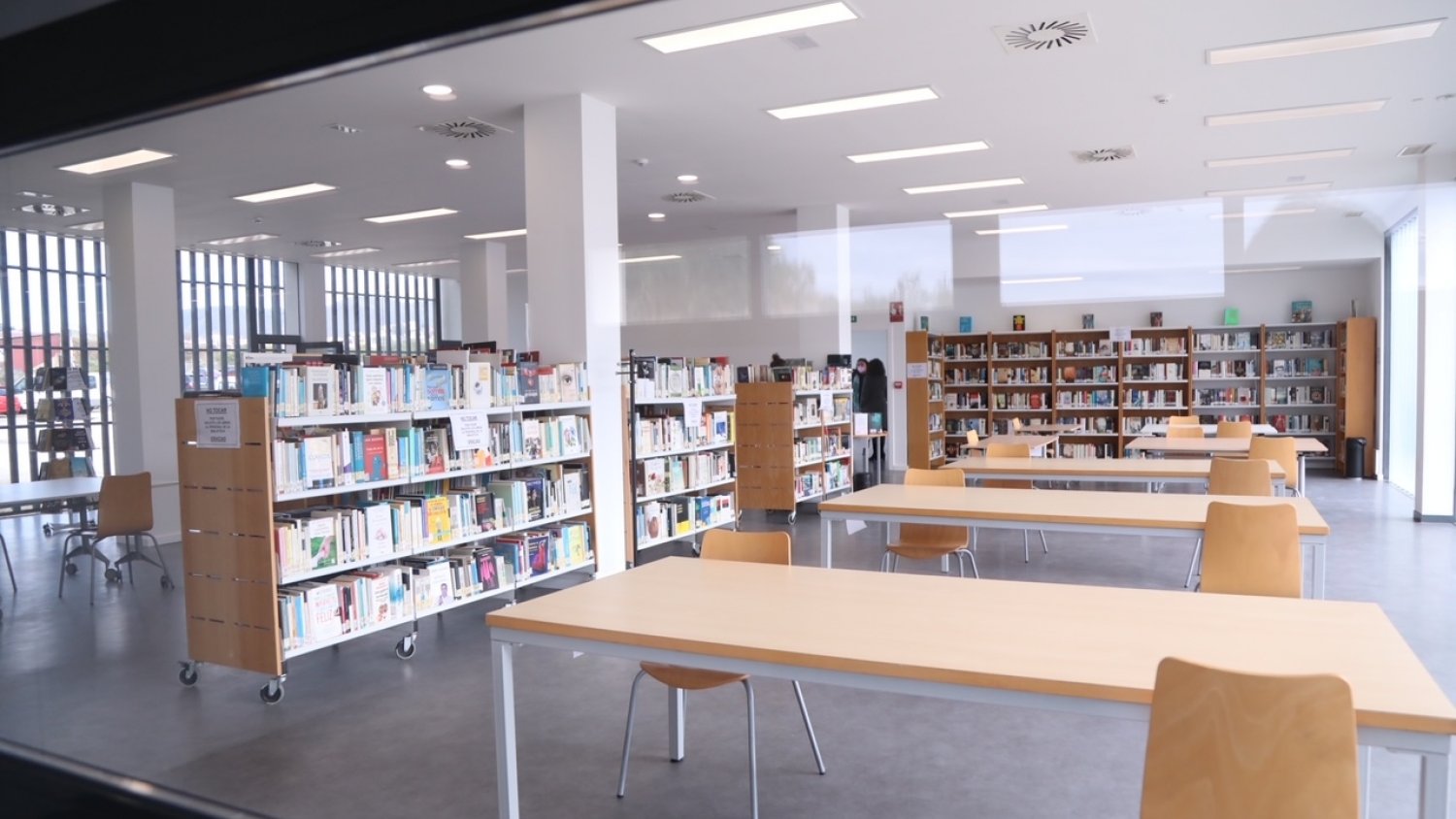 Abierta al público la sala de lectura de la nueva biblioteca Vicente Espinel en Puerto de la Torre