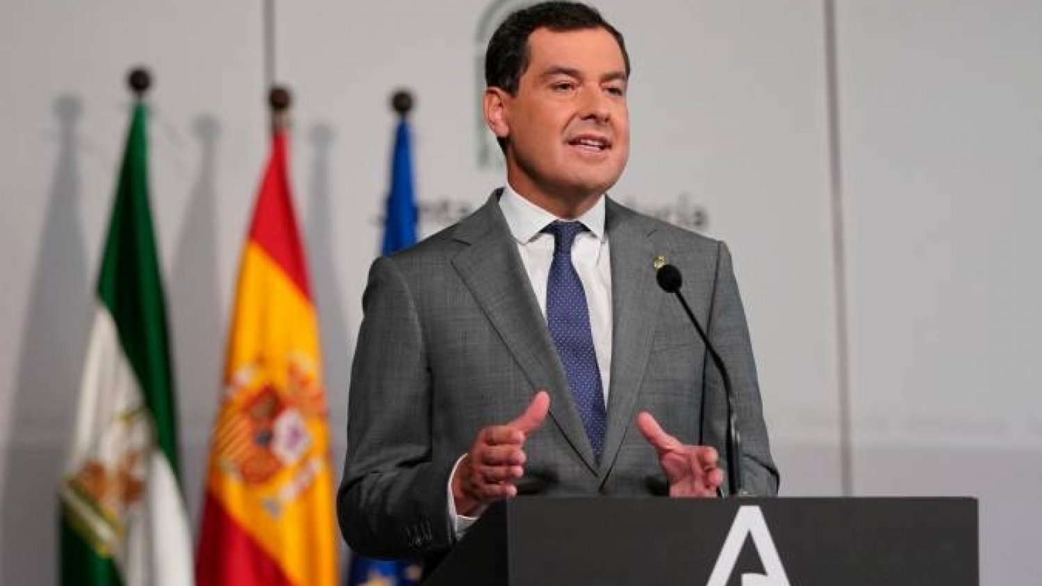 Moreno afirma que Andalucía supera las 82.000 vacunas administradas y tiene capacidad para 15.000 diarias