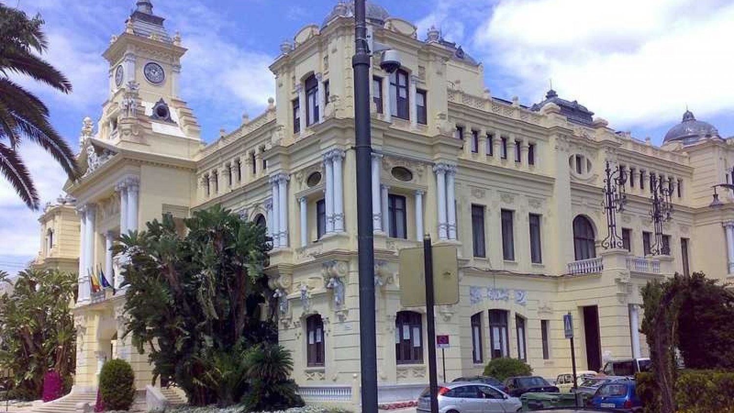 Málaga informa que la calle Manuel José García Caparrós vuelve a abrirse al tráfico mañana 12 de enero
