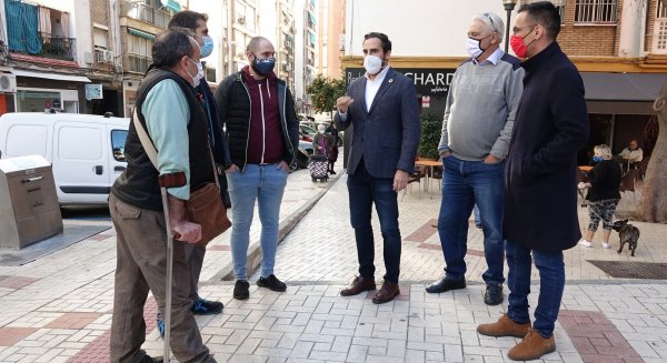 PSOE lamenta que el equipo de De la Torre implante zona azul en Cruz del Humilladero