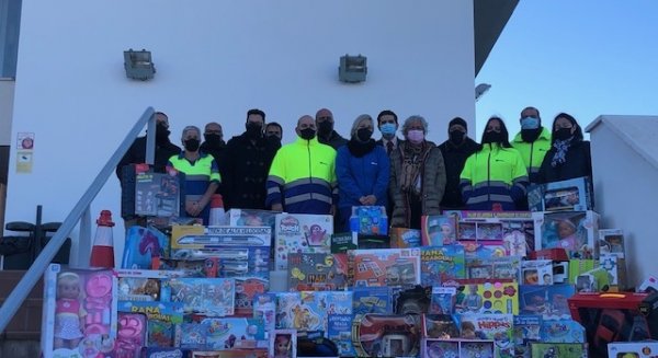 Medio millar de niños de Málaga reciben juguetes en Reyes gracias a la campaña de Limasam