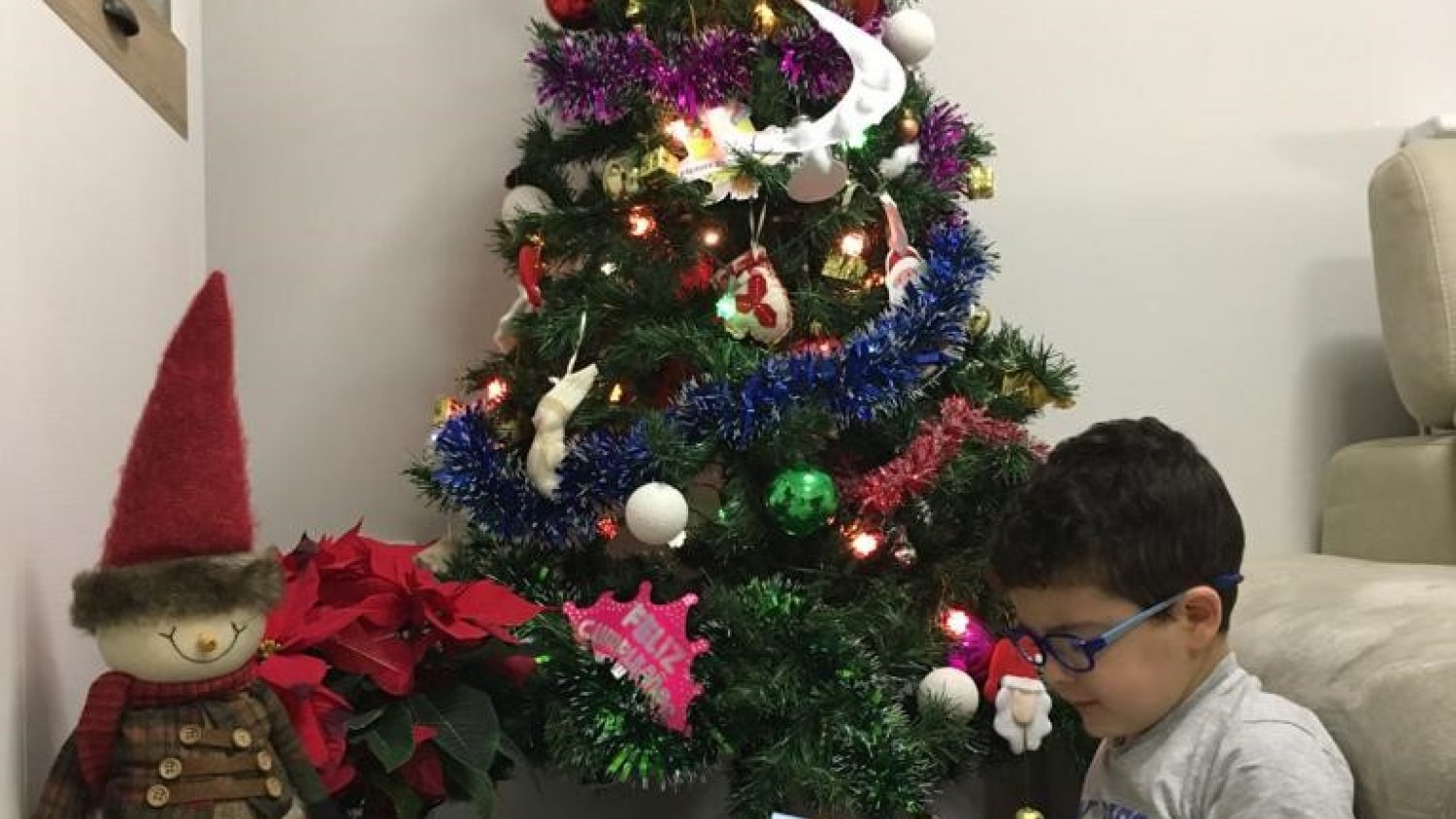 Expertos de Vithas Xanit recomiendan a los niños incluir libros de lectura en sus cartas a los Reyes Magos