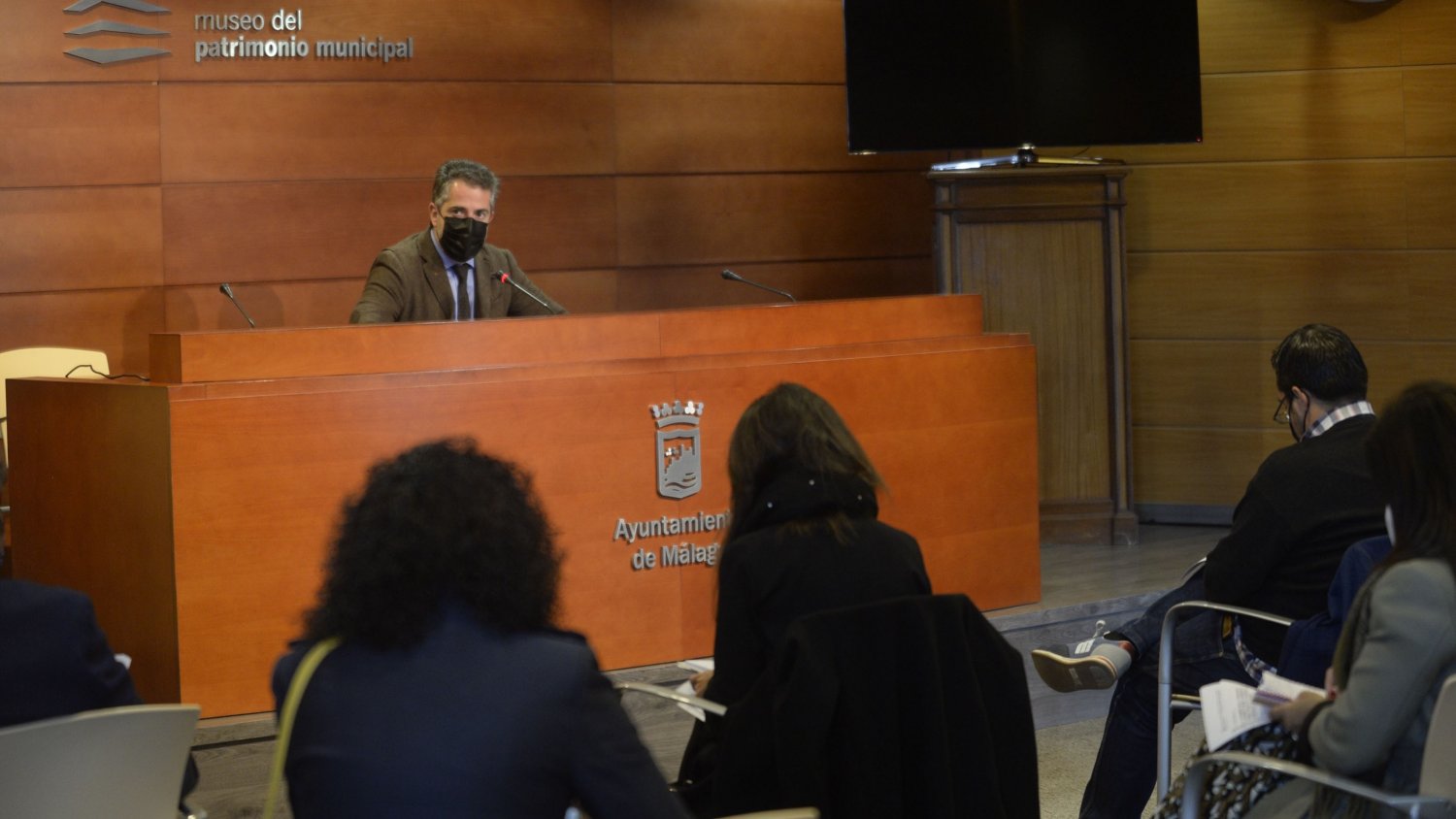 Málaga inicia la contratación de actuaciones de mejora de espacios públicos en los once distritos