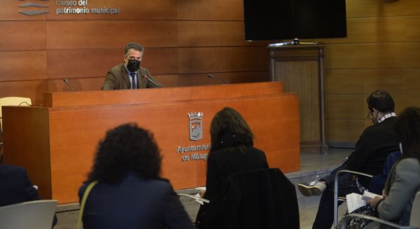 Málaga inicia la contratación de actuaciones de mejora de espacios públicos en los once distritos
