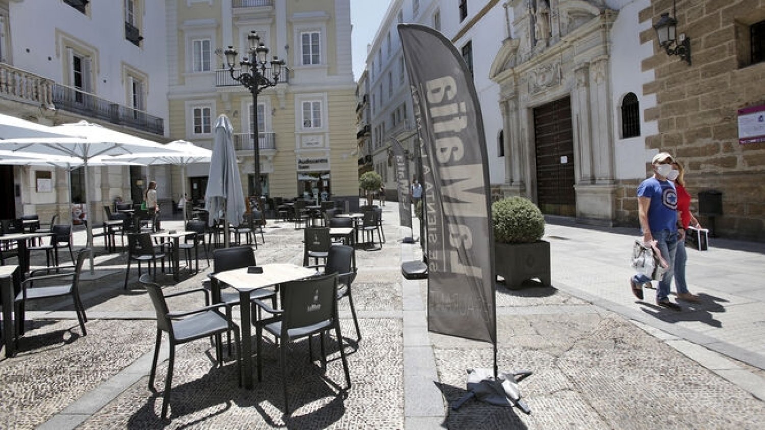 Málaga aprueba la concesión de cinco millones de euros a ayudas pymes y hosteleros afectados por el COVID