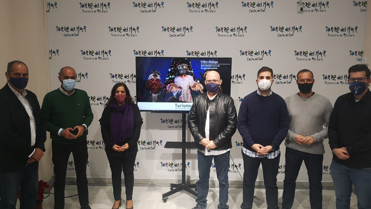 'Cerca de los que más quieres' es la nueva campaña navideña de Turismo de Vélez-Málaga