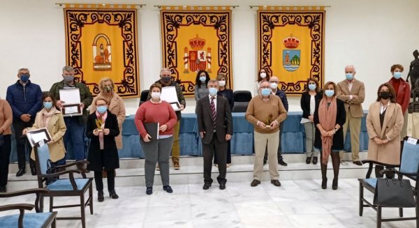 Estepona reconoce la labor de Cáritas y de Jacqueline Brossier en los XV Premios Social y Solidaria