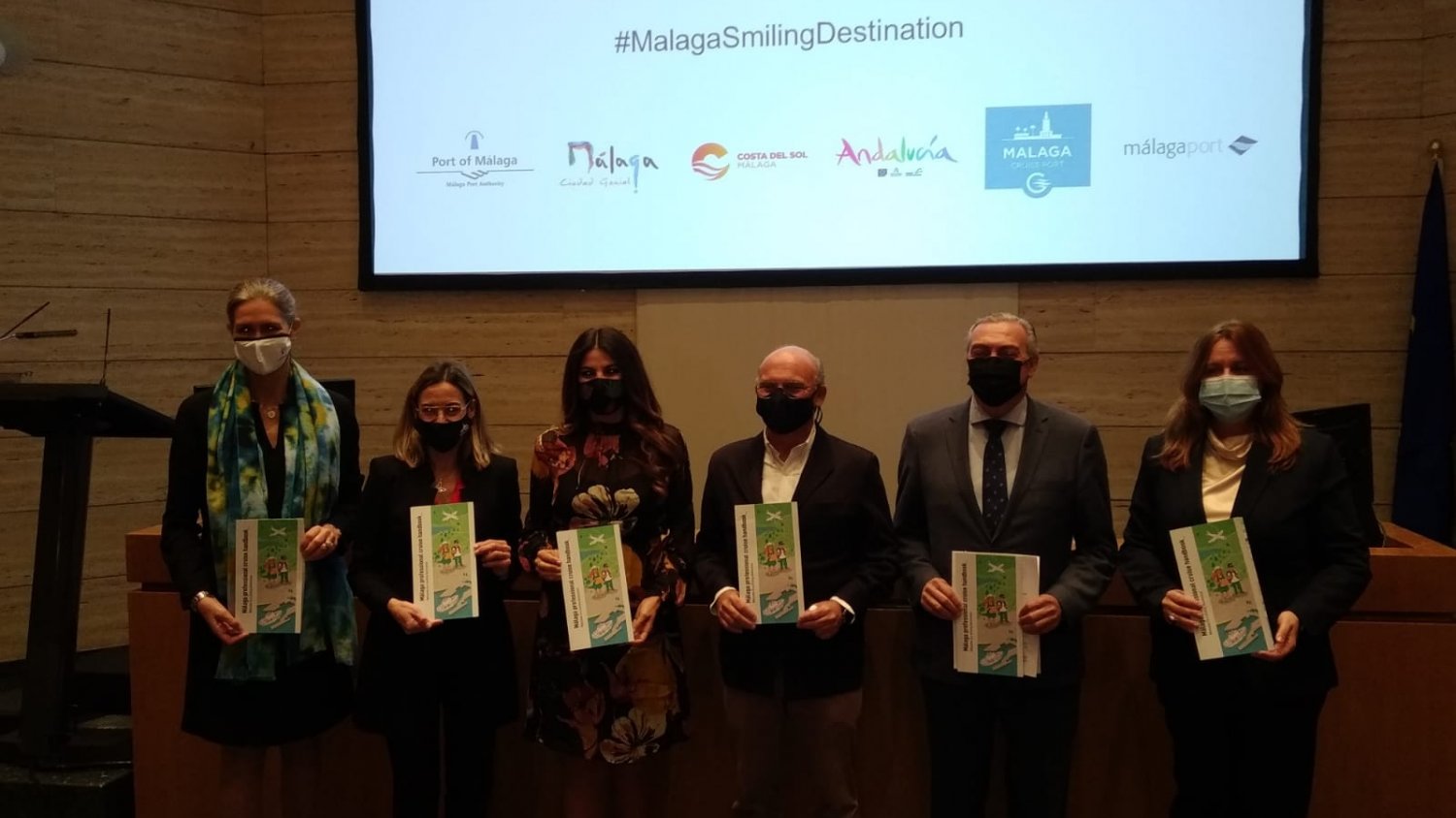 Carlos Rubio presenta un plan para la reactivación de las navieras de crucero del puerto de Málaga