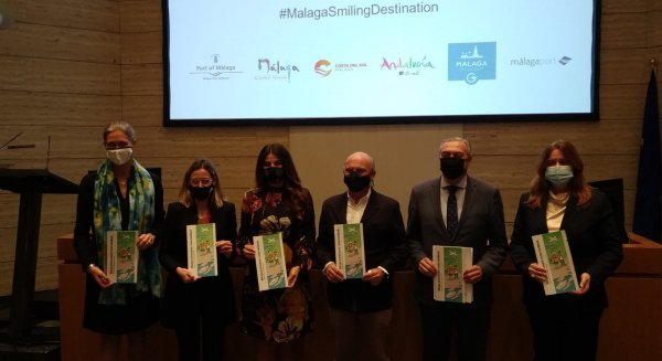 Carlos Rubio presenta un plan para la reactivación de las navieras de crucero del puerto de Málaga