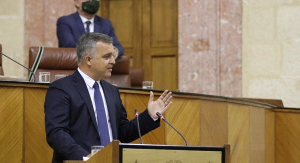 Cs destaca el “compromiso firme de educación” para mejorar la accesibilidad en el colegio Los Llanos de Álora