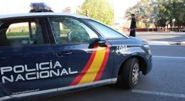 Detenido un paciente por agredir a un celador y a dos vigilantes de seguridad de un hospital de Vélez- Málaga