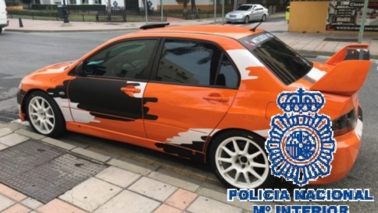 Detenido en Fuengirola un comercial del sector del automóvil por estafas masivas en la venta de deportivos de lujo