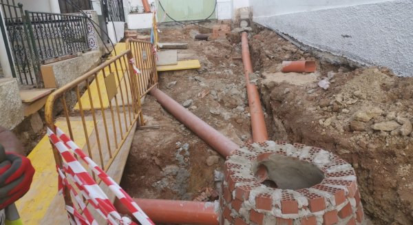 El Ayuntamiento del Rincón de la Victoria inicia la mejora de infraestructuras en Calle La Marina