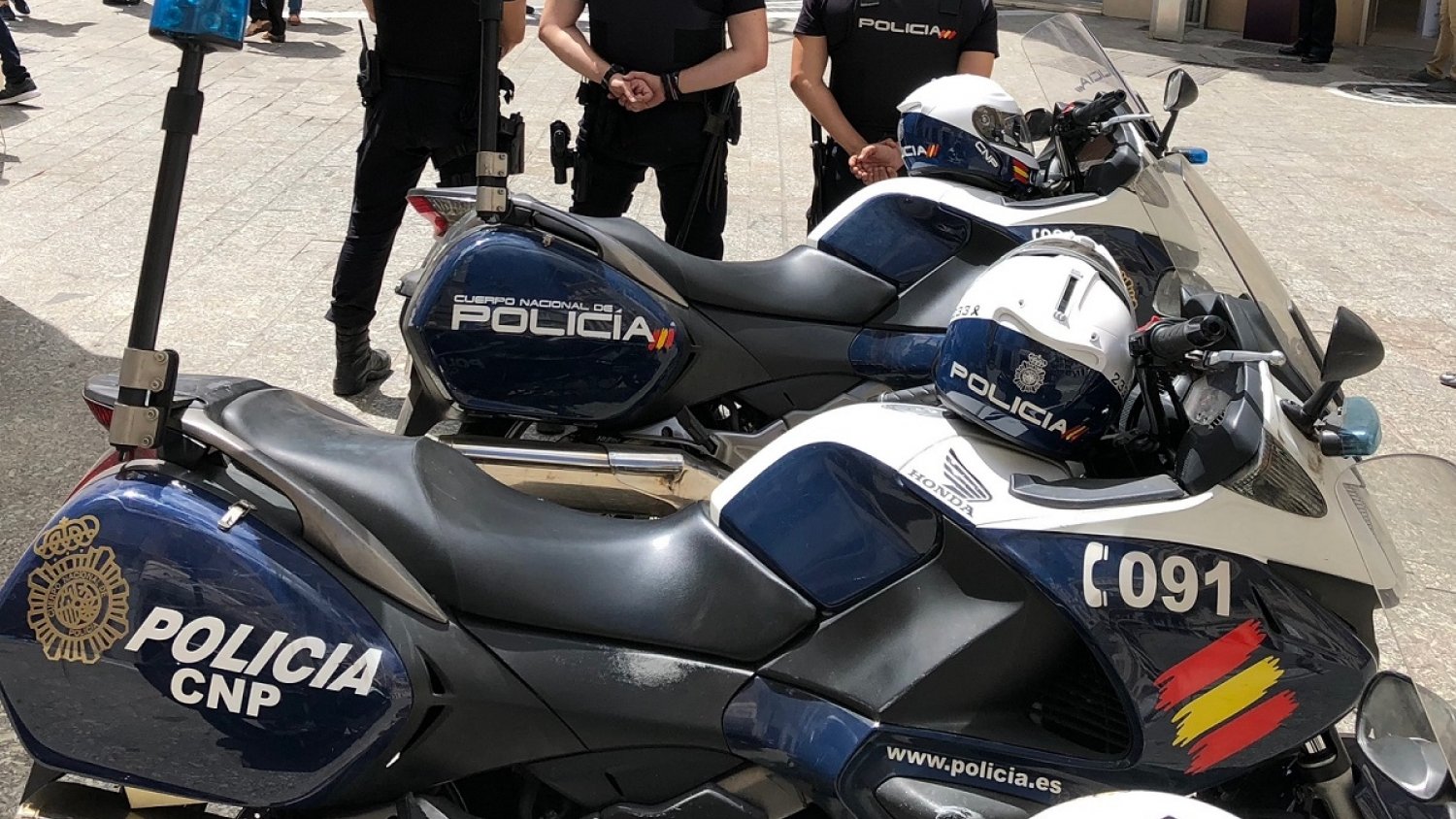 La Policía Nacional detiene en Málaga a un hombre por apuñalar a su padre en un glúteo