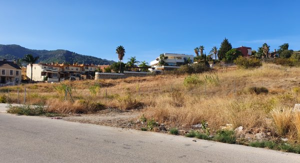 PSOE critica que el Ayuntamiento de Alhaurín de la Torre no presta atención a los solares abandonados