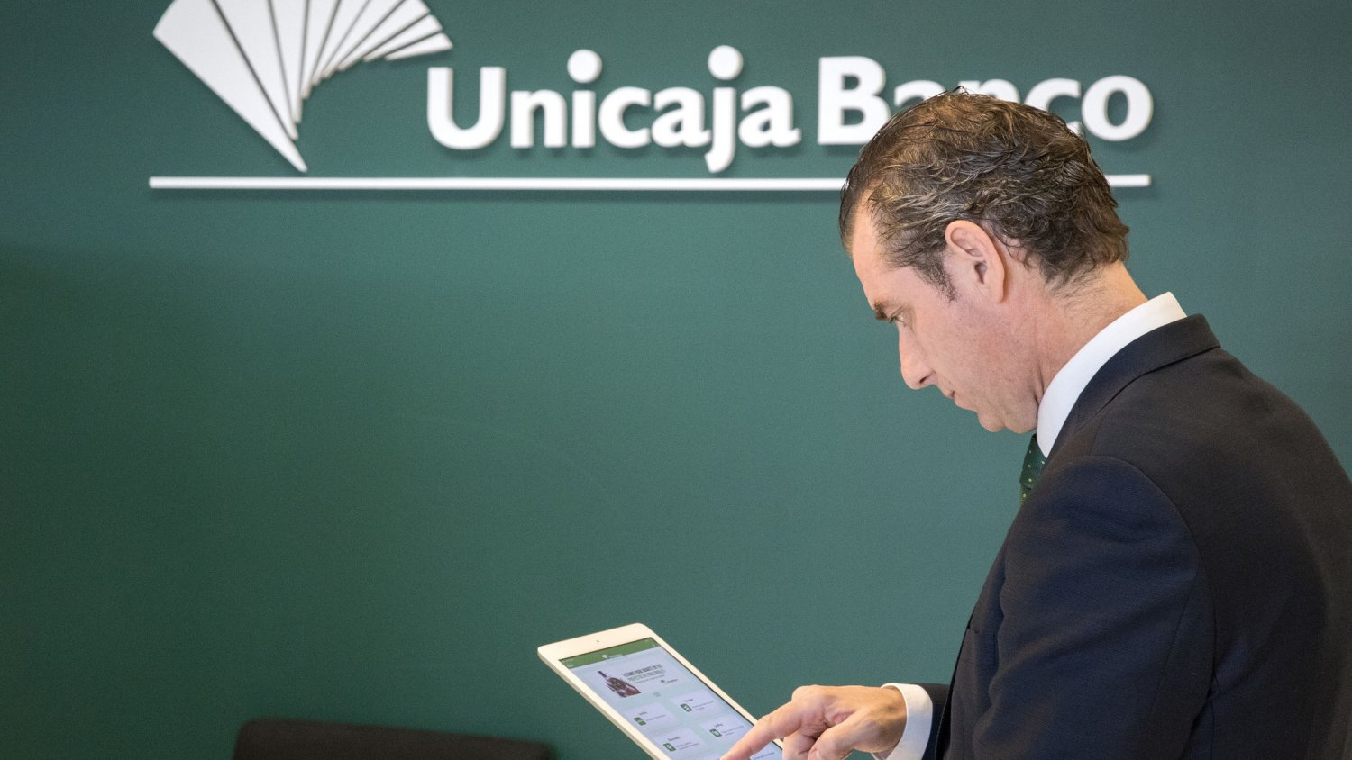 Unicaja Banco ofrece a particulares y empresas un agregador financiero con pagos