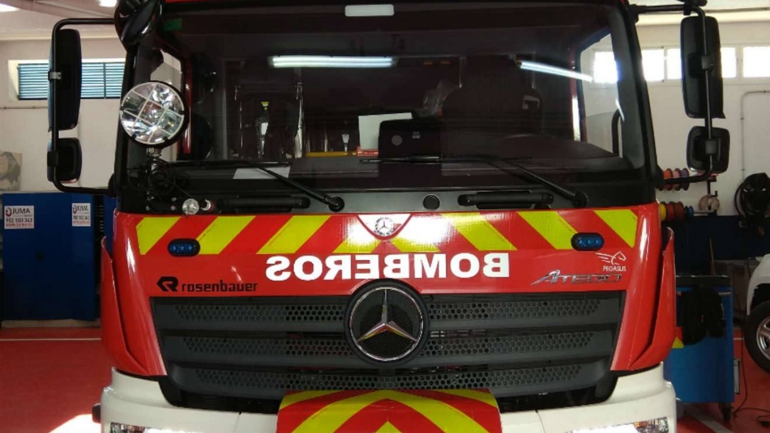 Dos fallecidos y cinco heridos tras el incendio de una vivienda en Fuengirola