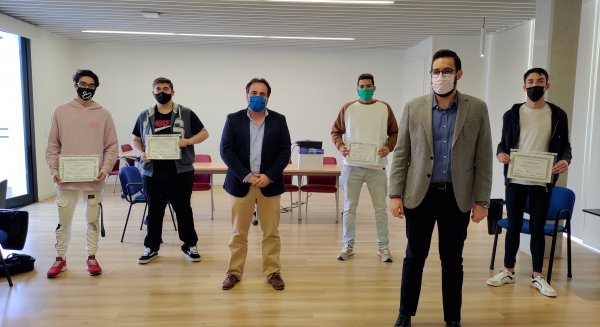 Los Servicios Sociales de Vélez-Málaga continúan formando a personas en situación de vulnerabilidad