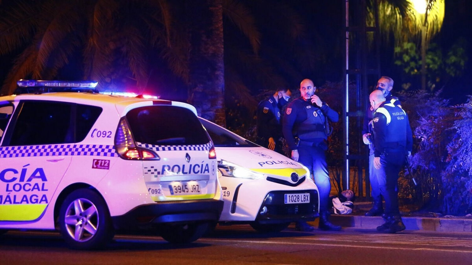 La Policía Local detiene al tercer implicado en la quema de contenedores en la Plaza de la Marina