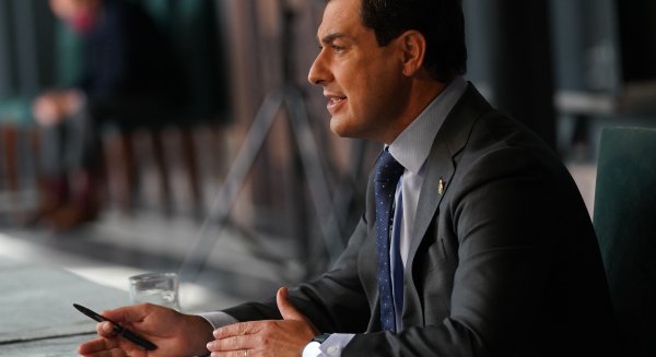 Moreno señala que los Presupuestos reflejan que su Gobierno contribuye a la recuperación de la comunidad