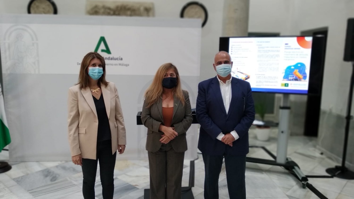 E-distribución Málaga presenta una campaña de seguridad para reducir riesgos en líneas eléctricas aéreas