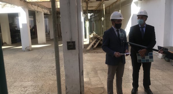 Comienzan las obras de reparación de la plaza Campo de Montiel en El Palo