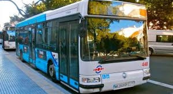 EMT refuerza el servicio de transporte público al cementerio de San Gabriel por el Día de Todos los Santos