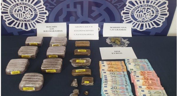 Policía Nacional detiene a un hombre por un delito contra la salud pública en Las Lagunas de Mijas