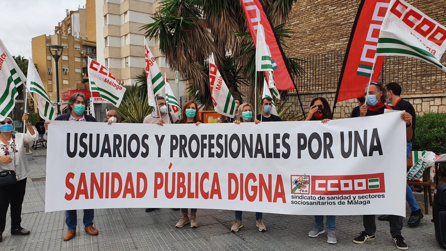 Nueva concentración de Atención Primaria pidiendo medidas para evitar colapsos en los centros sanitarios