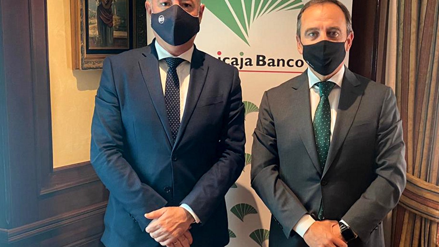 Unicaja Banco renueva acuerdo con el Colegio de Economistas de Málaga