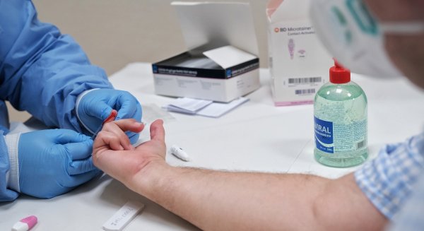 Justicia inicia la segunda ronda de test COVID-19 al personal de los juzgados de Málaga