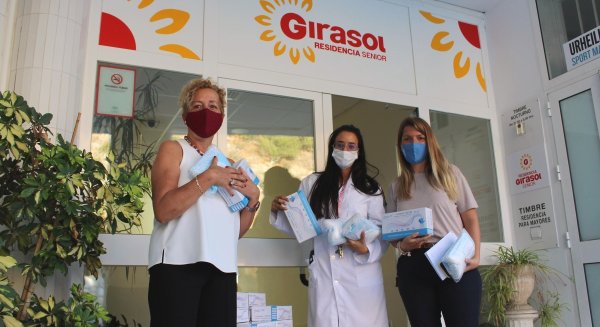 El Ayuntamiento de Fuengirola dona material sanitario a la residencia de mayores Girasol