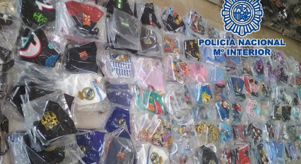 Policía Nacional interviene 11.261 mascarillas falsificadas en un comercio del polígono Guadalhorce