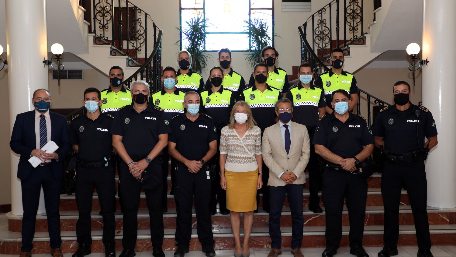 Nueve agentes toman posesión para reforzar la plantilla de Policía Local de Marbella y formarse en la academia