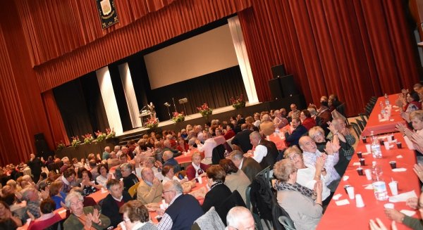 Fuengirola invita a los mayores a la Gran Fiesta de Año Nuevo en el Palacio de la Paz