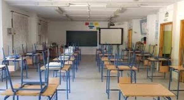 Un positivo por Covid obliga a confinar una clase de segundo de primaria del colegio Zambrana de Alhaurín de la Torre